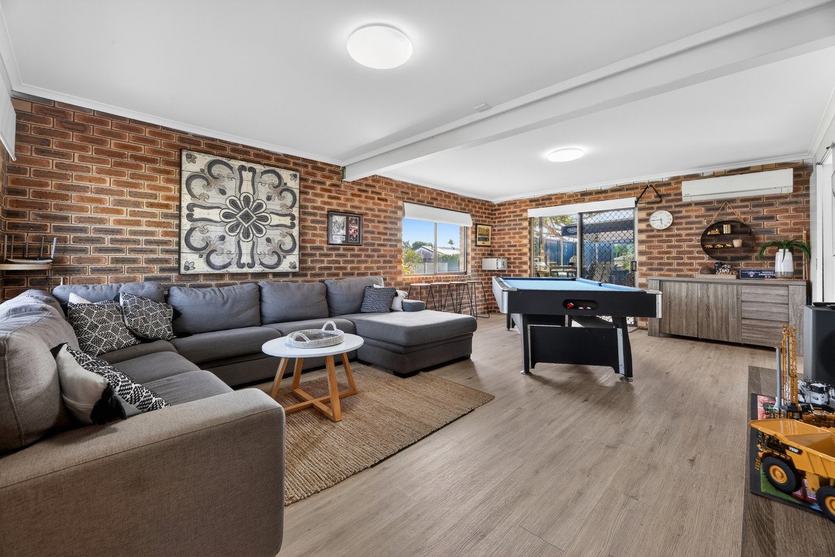 5 Burdock Street Elanora 4