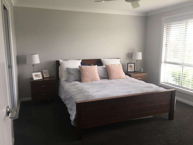 5 Burgundy Way TAMWORTH 6