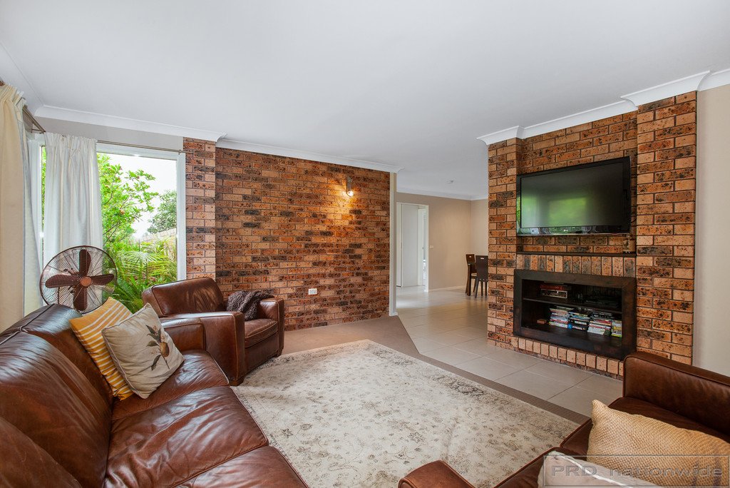 5 Cadet Close BOLWARRA HEIGHTS 2
