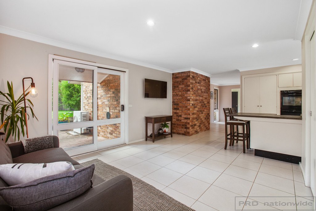 5 Cadet Close BOLWARRA HEIGHTS 4