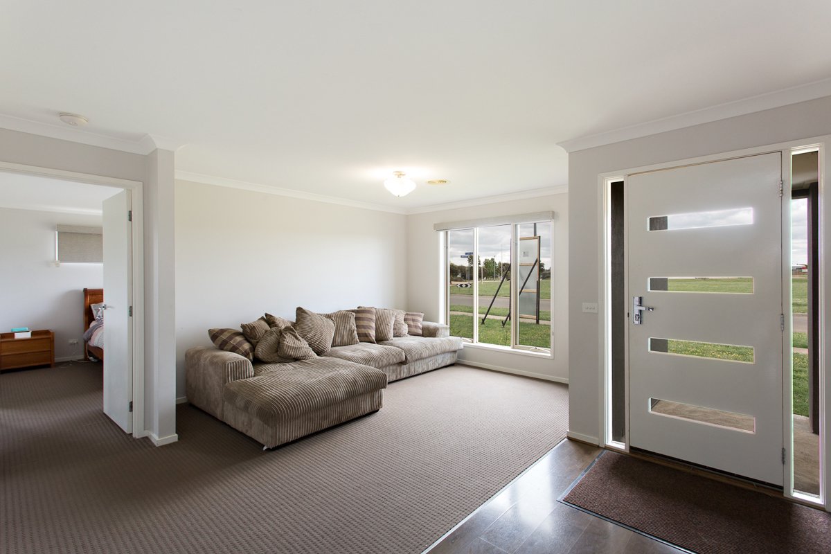 Gallery: 5 Cahill Close