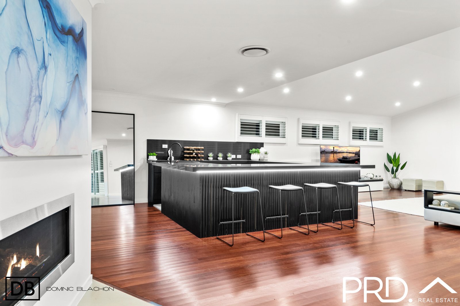 5 Carlowrie Crescent EAST HILLS 6