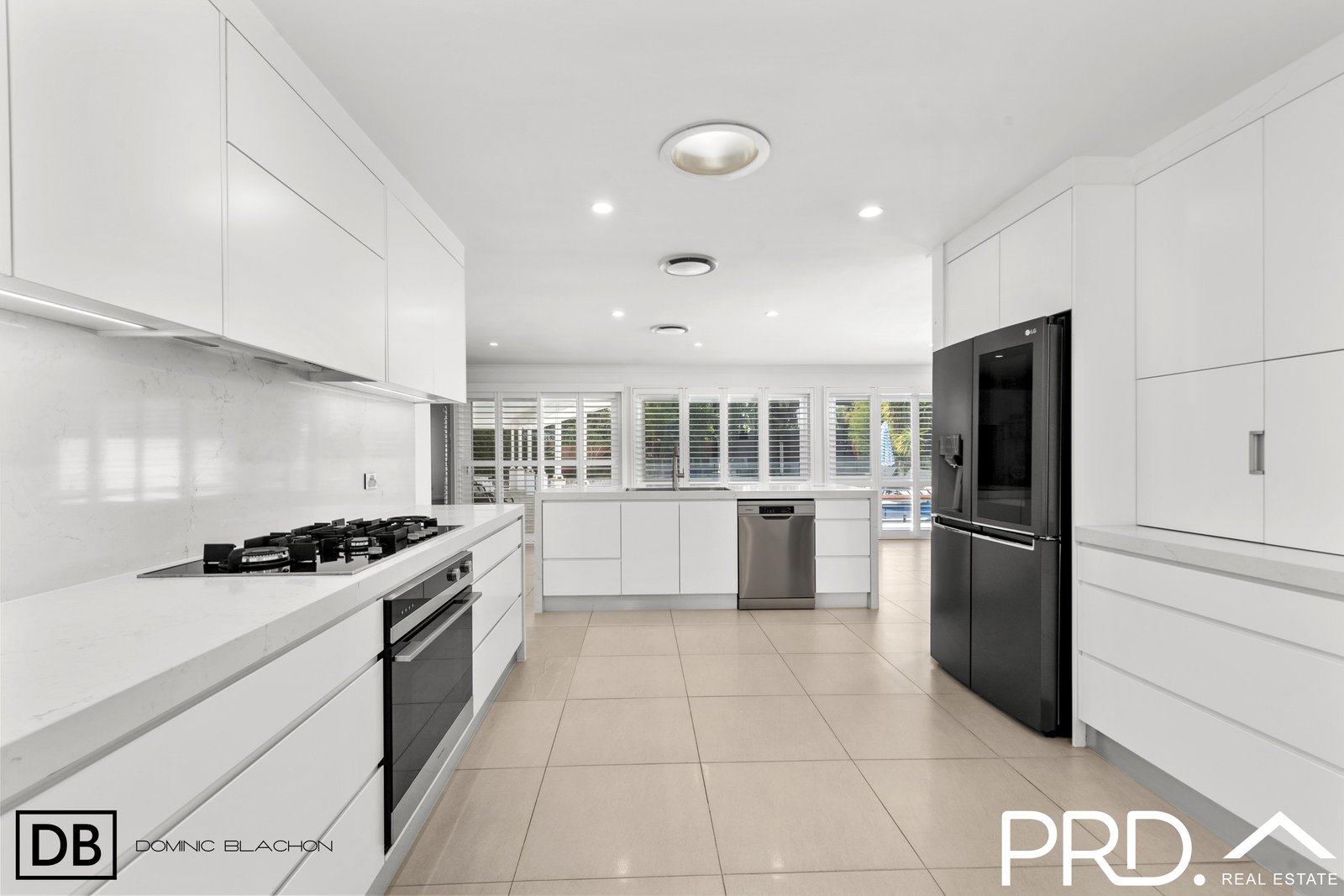 5 Carlowrie Crescent EAST HILLS 4