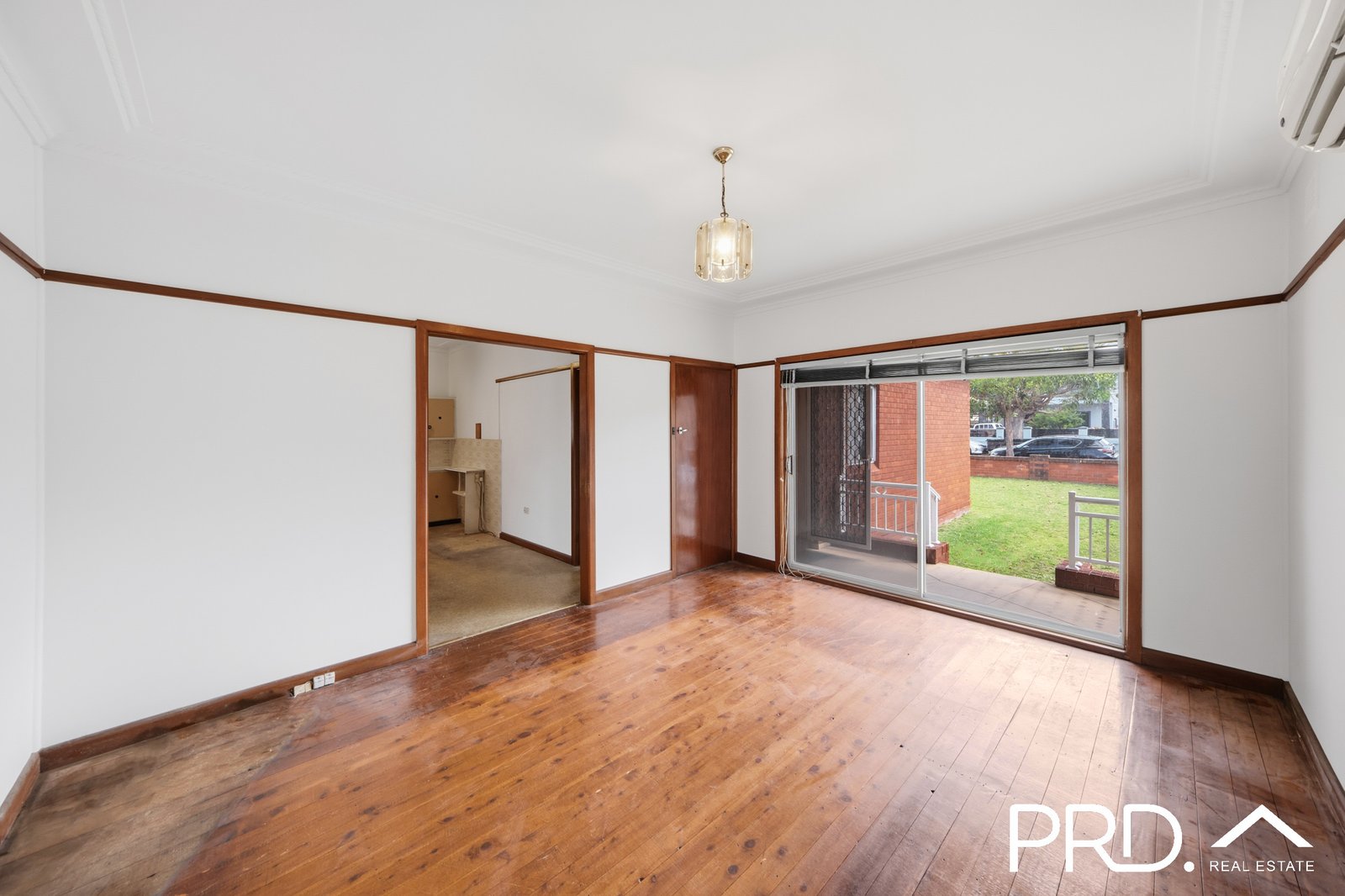 5 Carlton Parade PUNCHBOWL 2