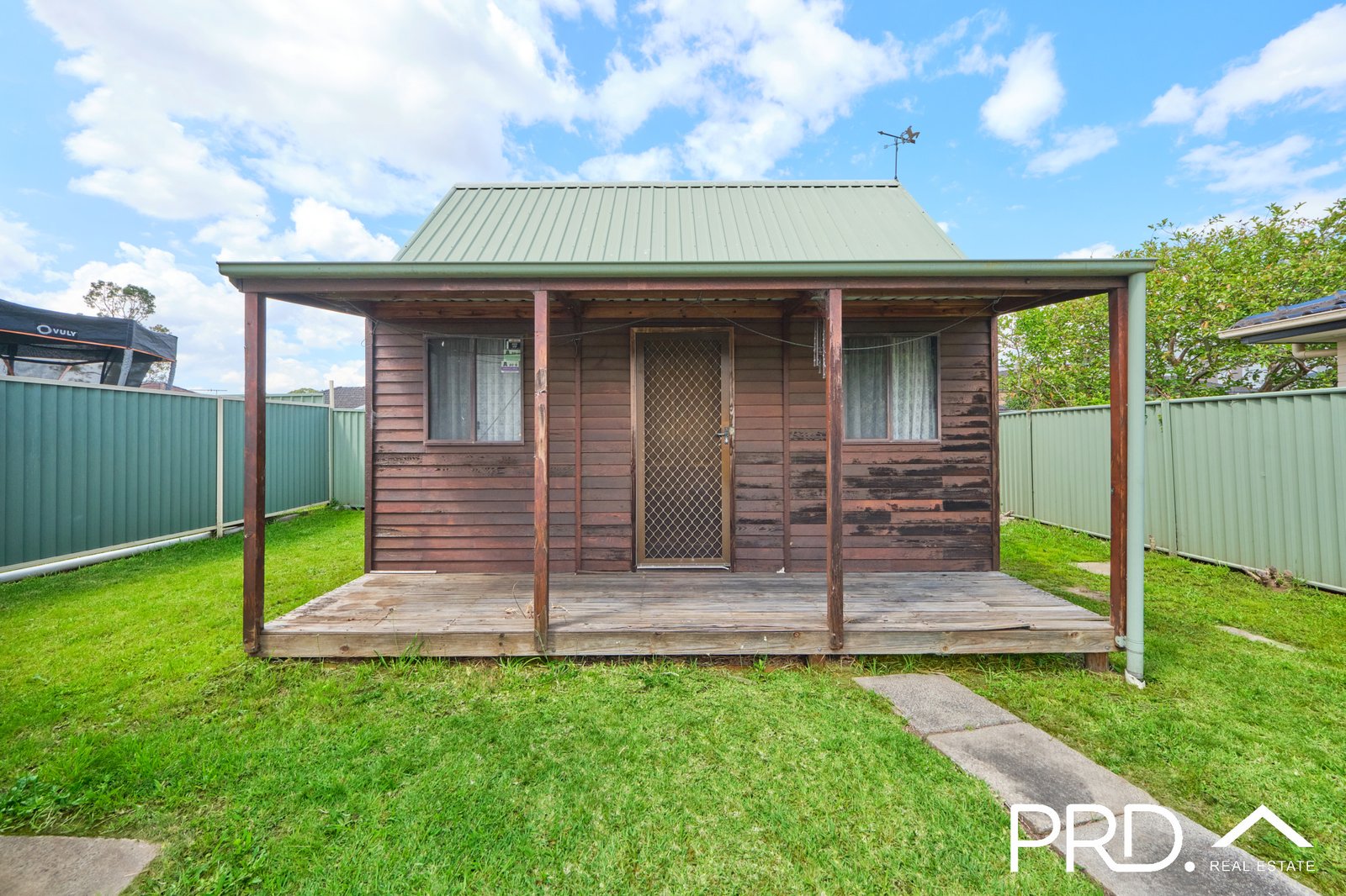 5 Carlton Parade PUNCHBOWL 9