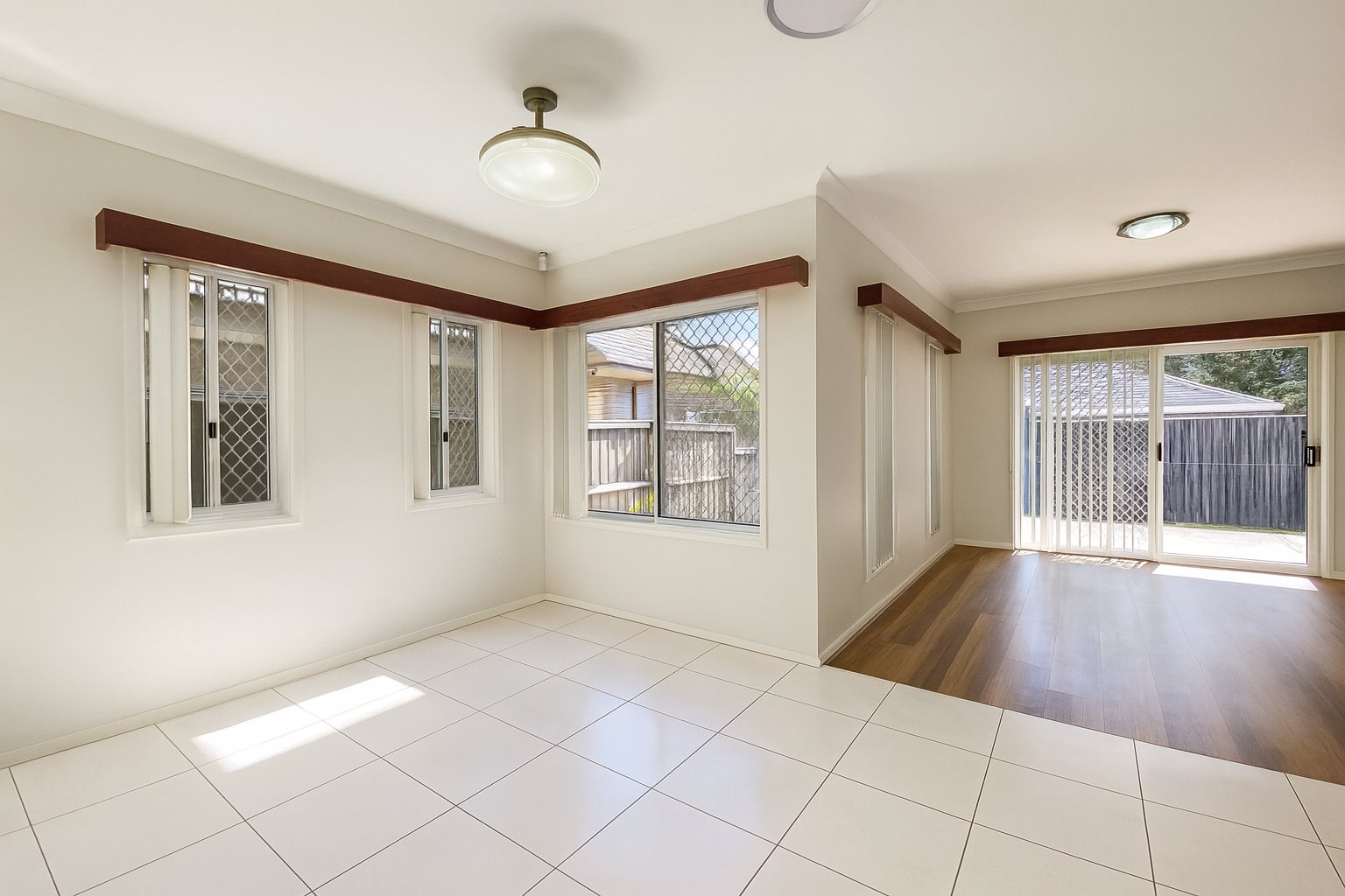 5 Carlton Road CAMPBELLTOWN 3