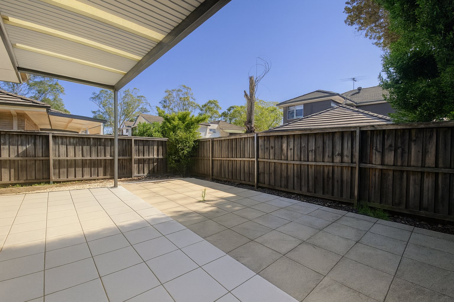 5 Carlton Road CAMPBELLTOWN 16