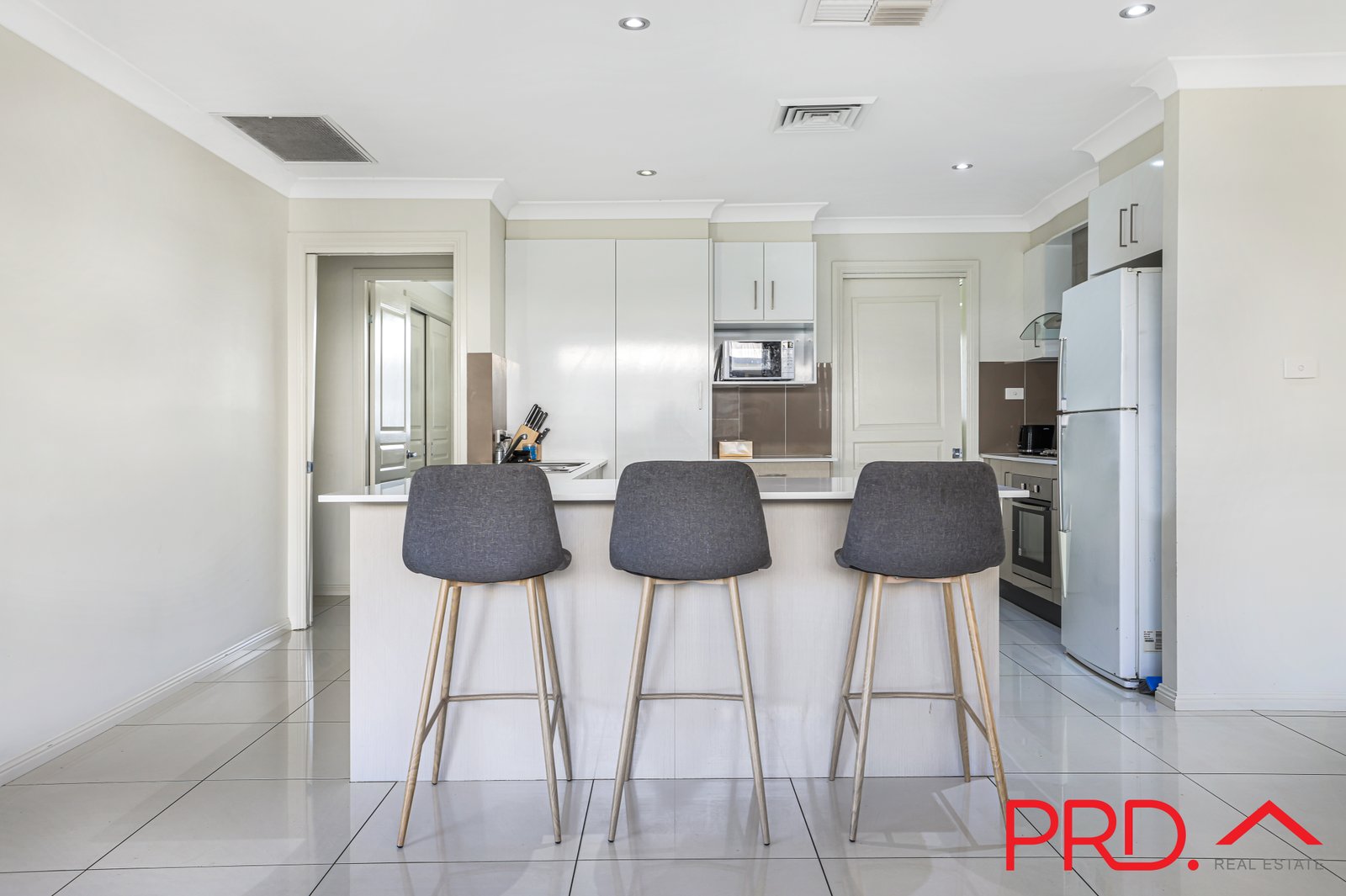 5 Carnegie Place TAMWORTH 12