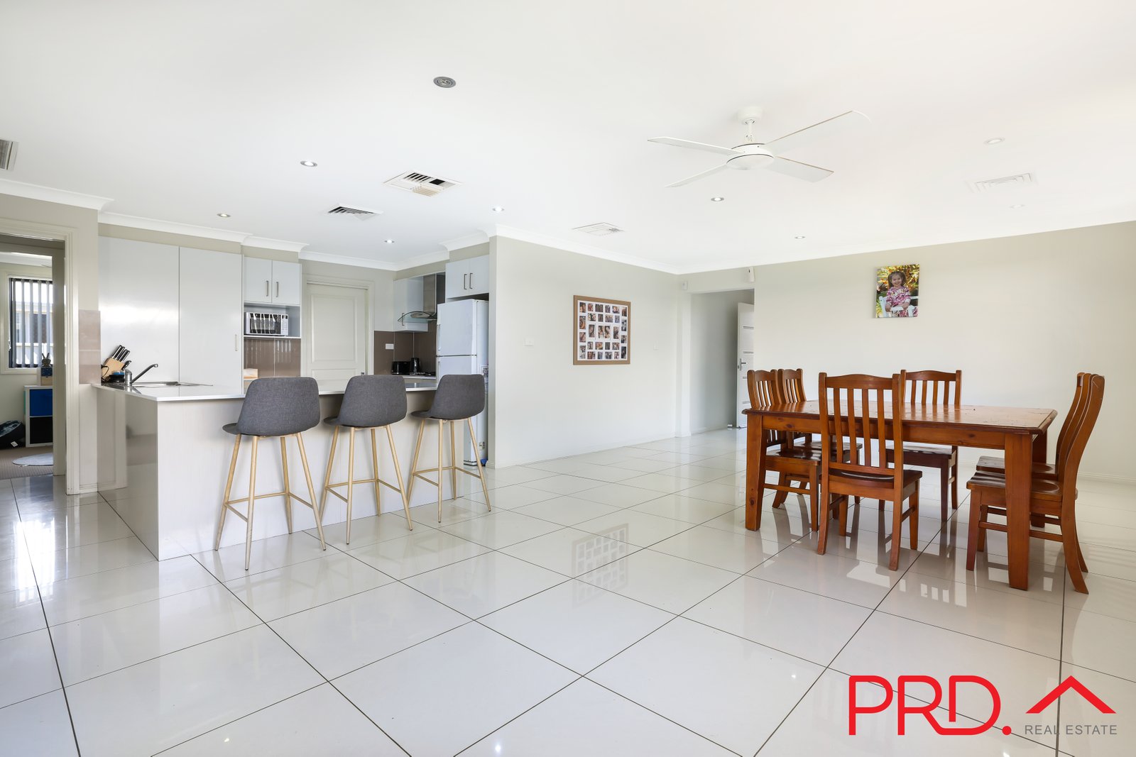 5 Carnegie Place TAMWORTH 13
