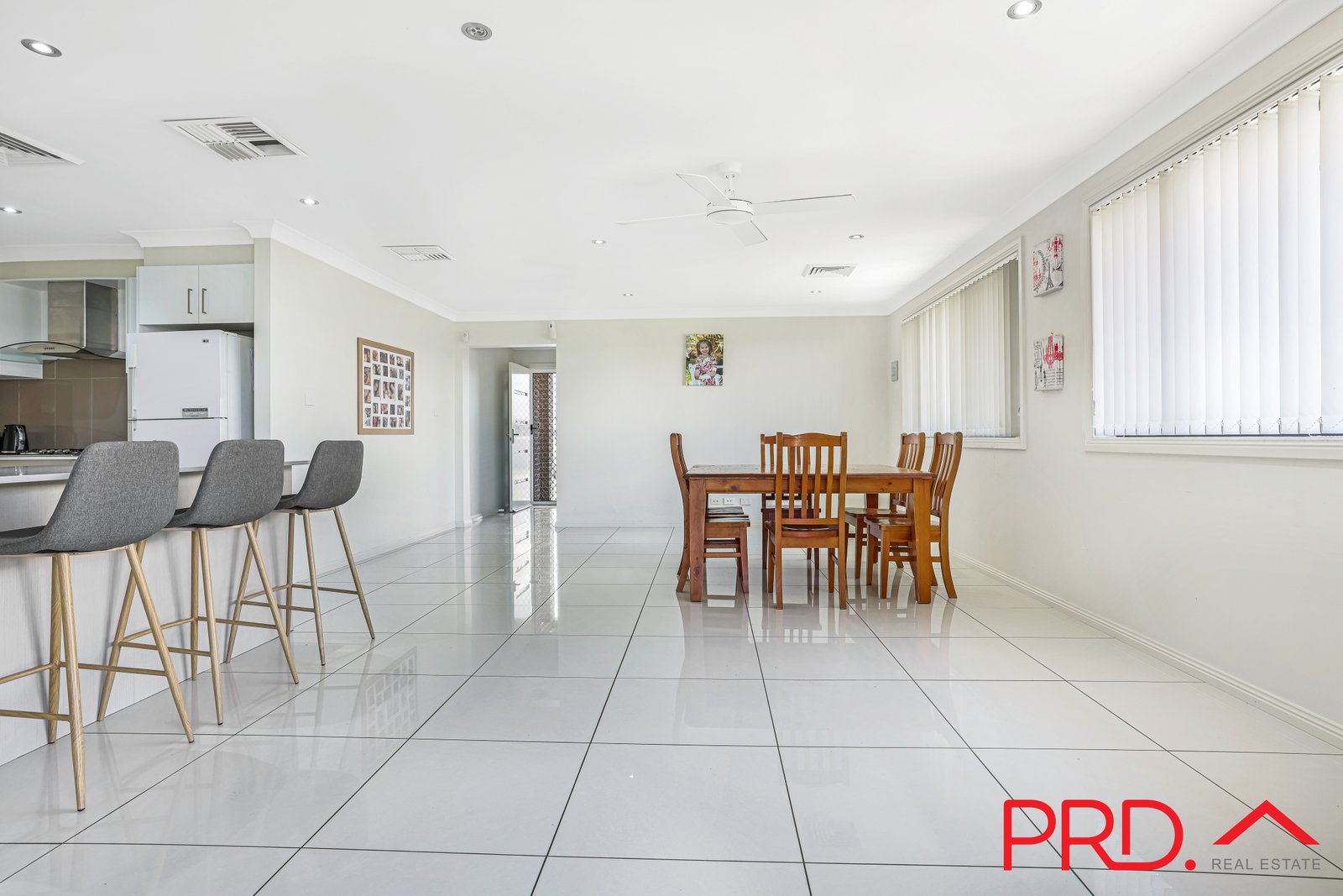 5 Carnegie Place TAMWORTH 14