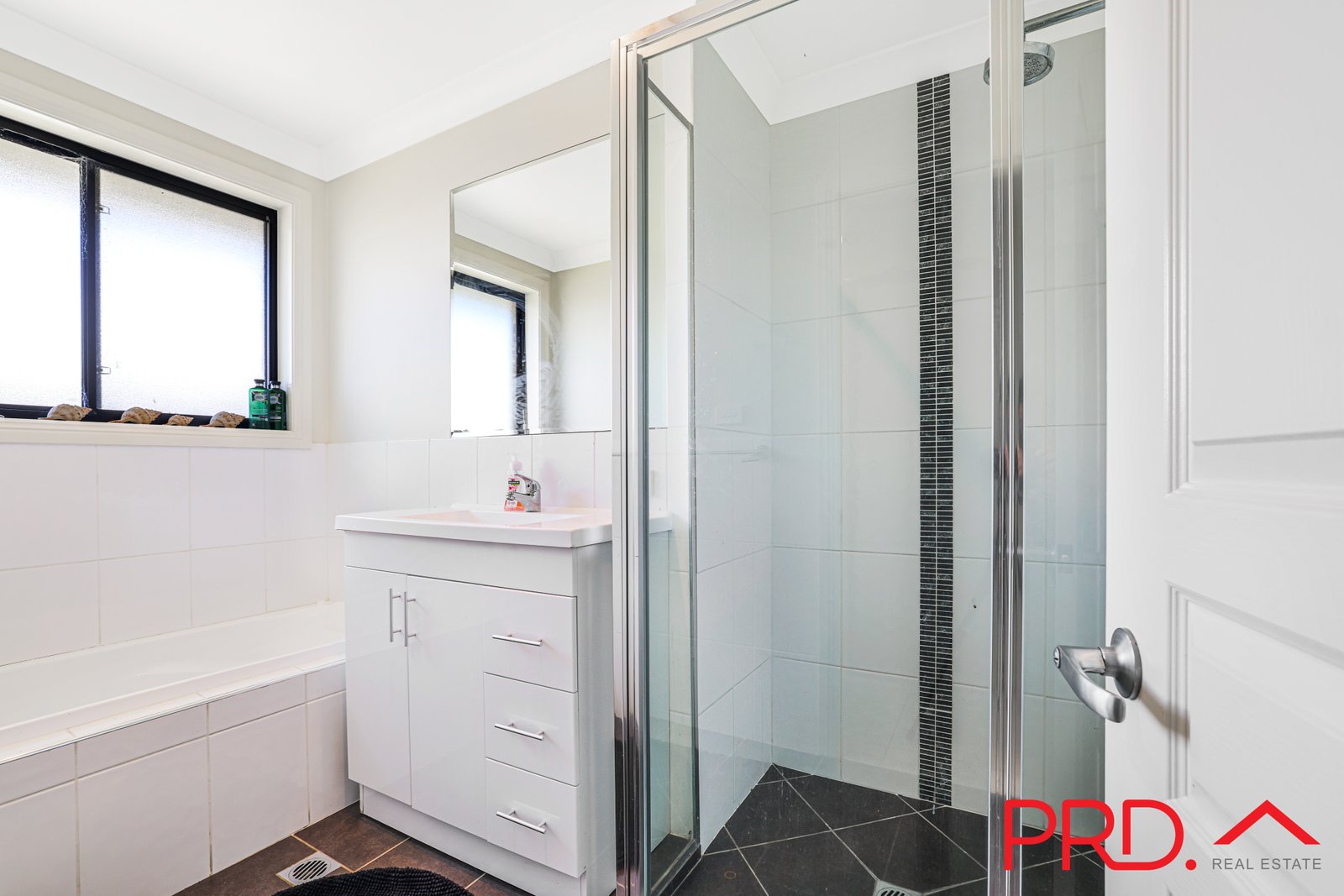 5 Carnegie Place TAMWORTH 17