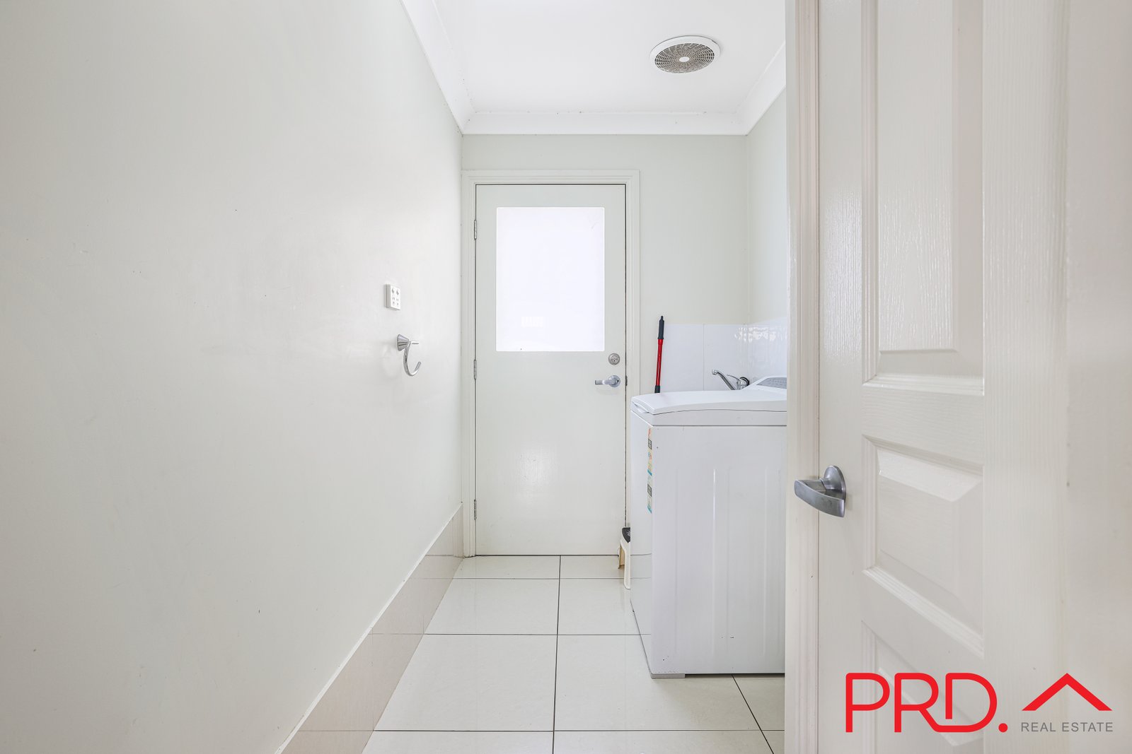 5 Carnegie Place TAMWORTH 22