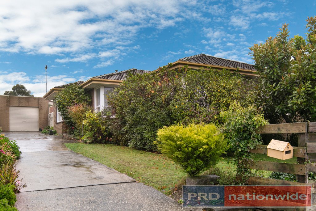 5 Carpenter Street WENDOUREE 1