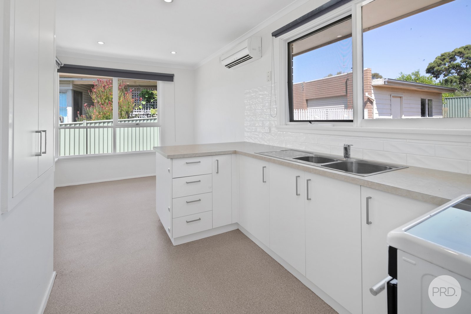 5 Carpenter Street WENDOUREE 2