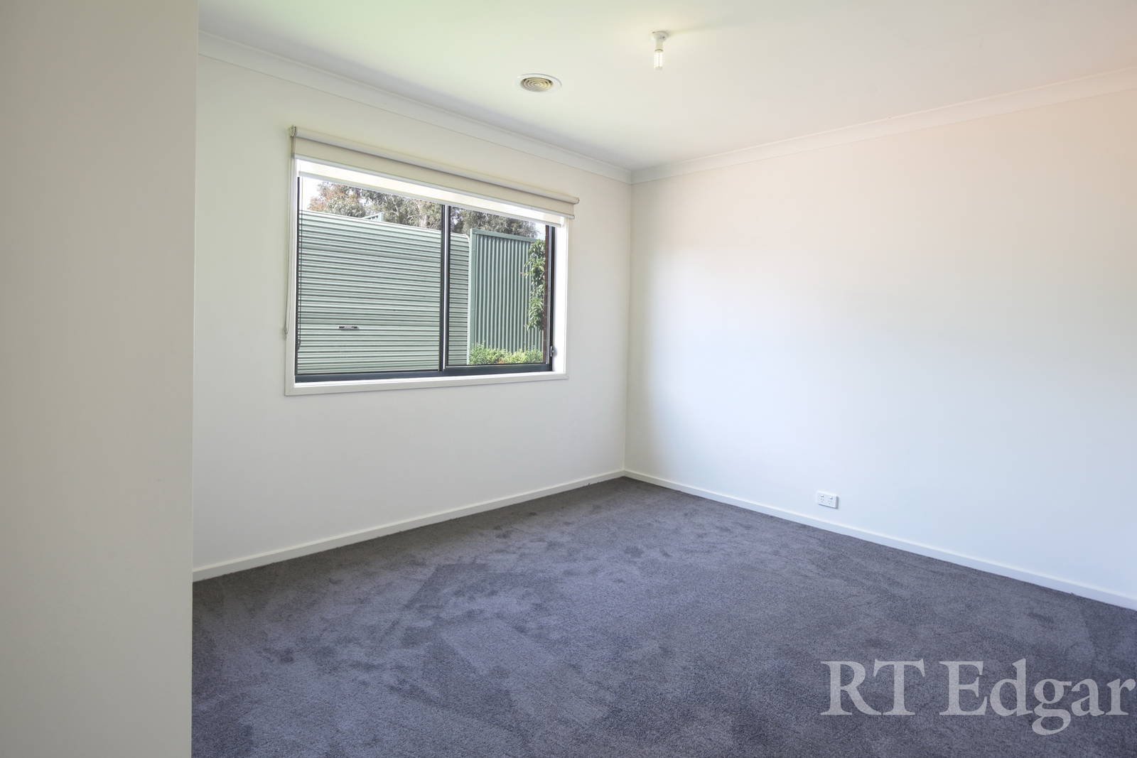 Real Estate and Property in 5 Castles Crescent, Kyneton, VIC