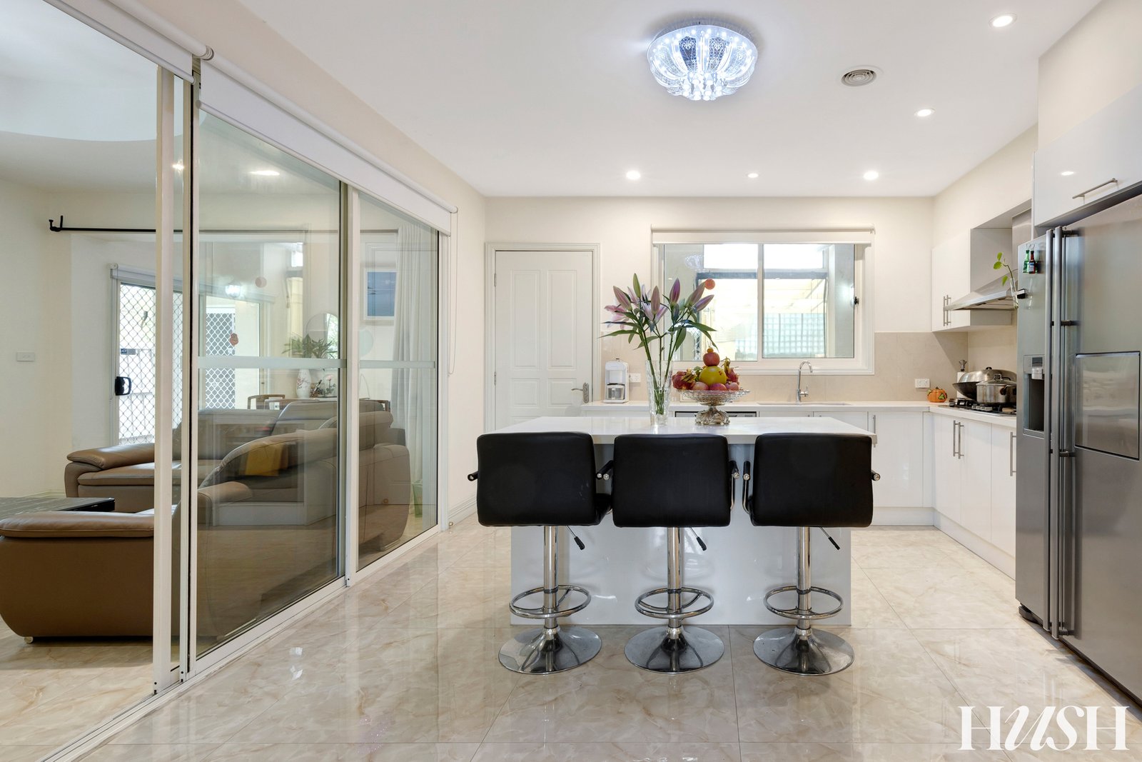 Gallery: 5 Caulfield Court