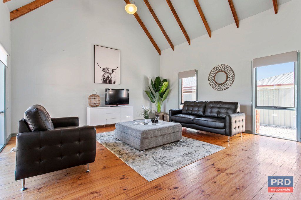 5 Centaur Close STRATHFIELDSAYE 2