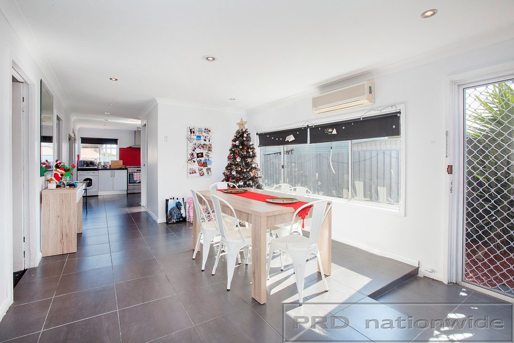 5 Cessnock Road WESTON 12
