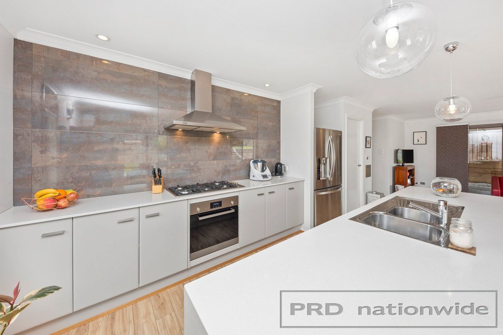 5 Champion Cres GILLIESTON HEIGHTS 4