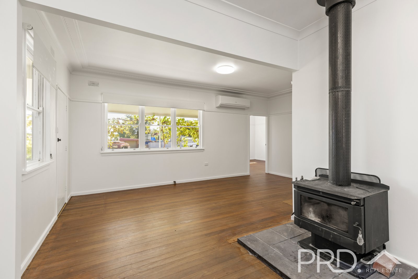 5 Charles Street TUMUT 5