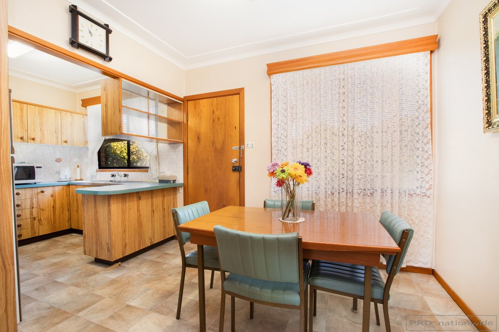 5 Chelmsford Drive METFORD 7