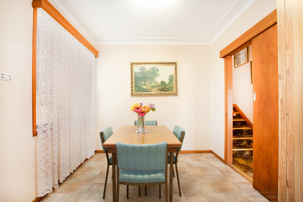 5 Chelmsford Drive METFORD 8