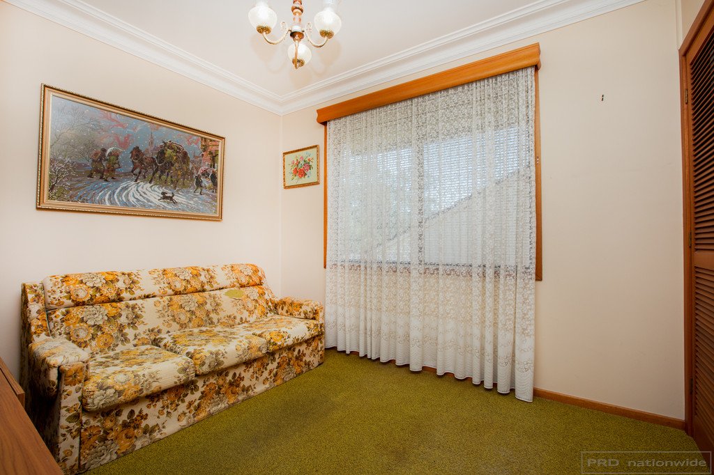 5 Chelmsford Drive METFORD 11