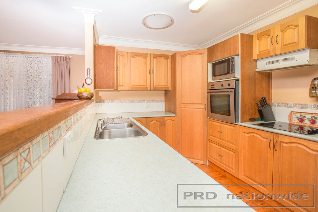 5 Chidley Cres  METFORD 7