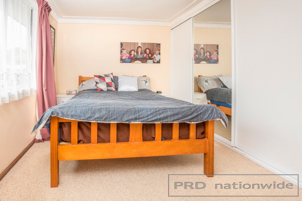 5 Chidley Cres  METFORD 11
