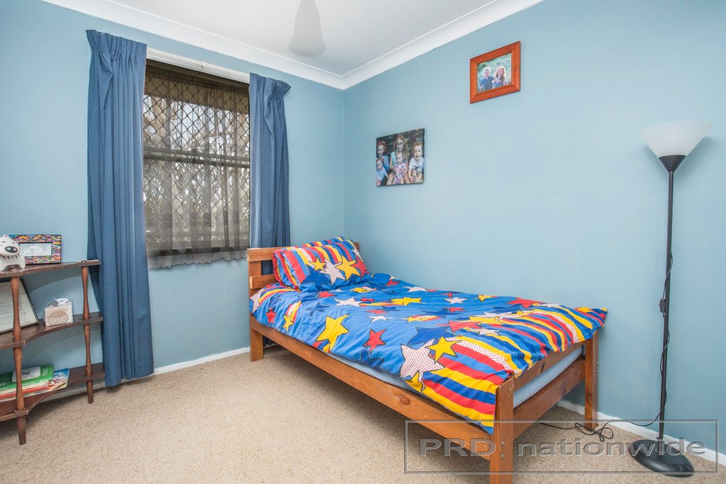 5 Chidley Cres  METFORD 15
