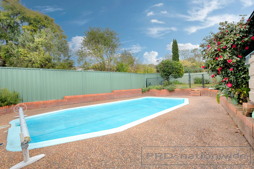 5 Chidley Cres  METFORD 21