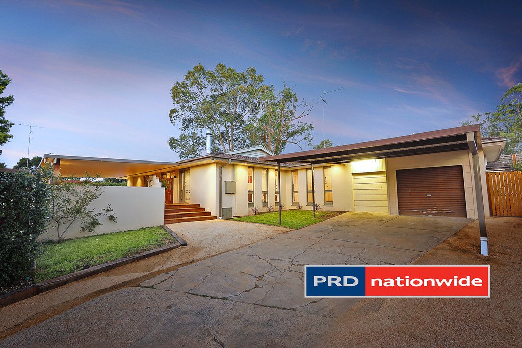 5 Chipping Place SOUTH PENRITH 1