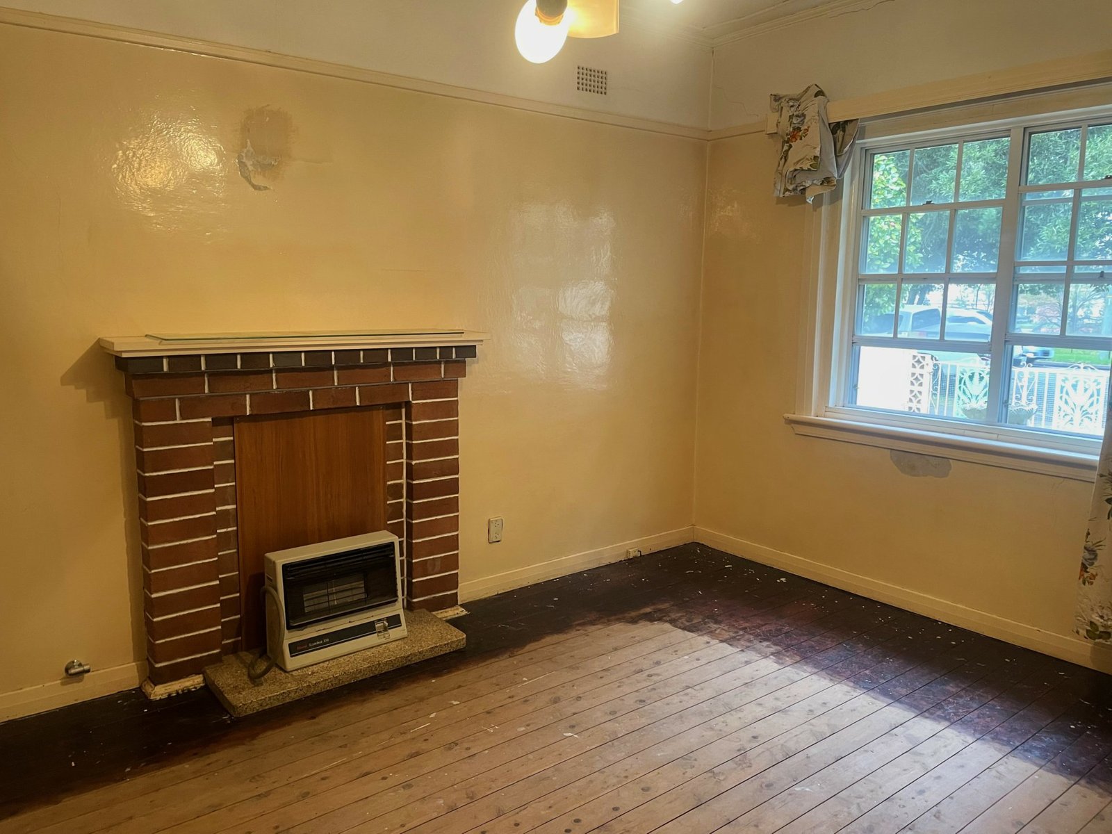 5 Churchill Ave  ORANGE 5