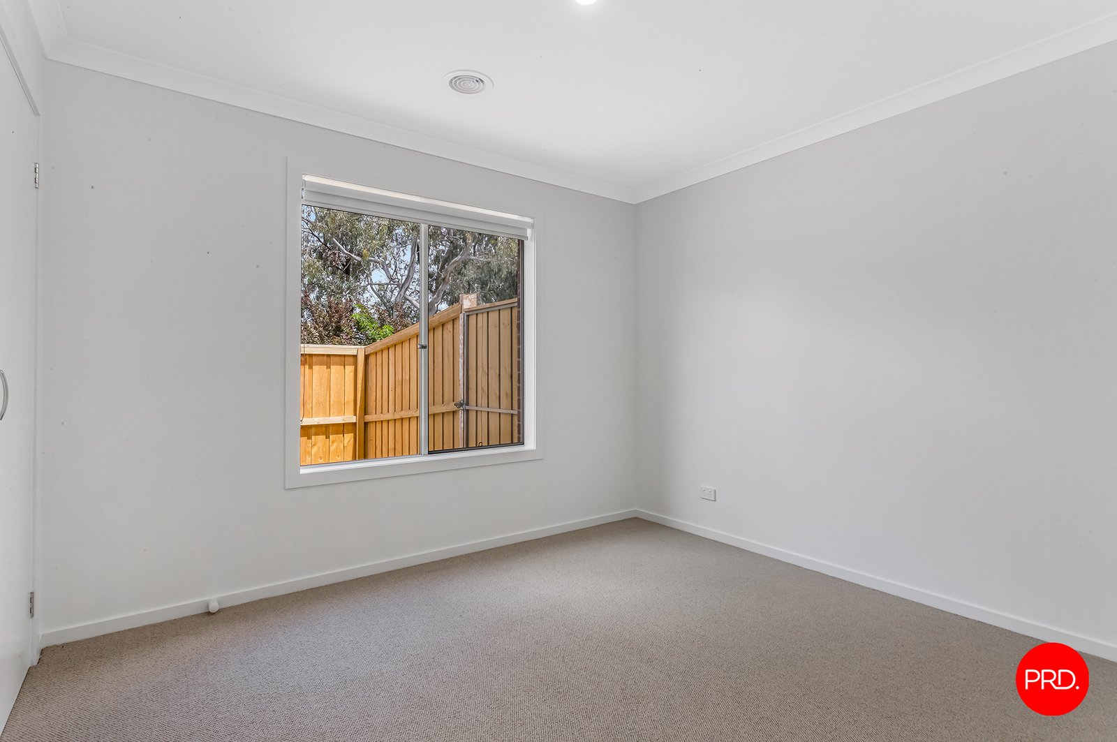 5 Clarcoll Cres  KANGAROO FLAT 8