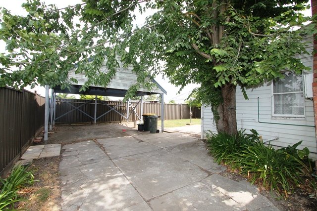 5 Clarendon Street SOLDIERS HILL 13