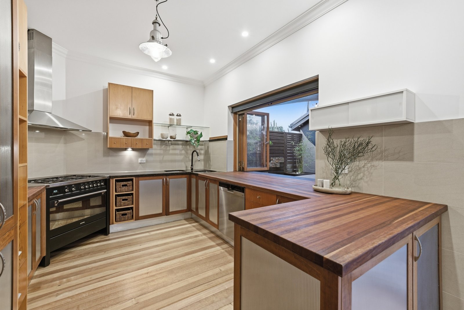Gallery: 5 Clements Street