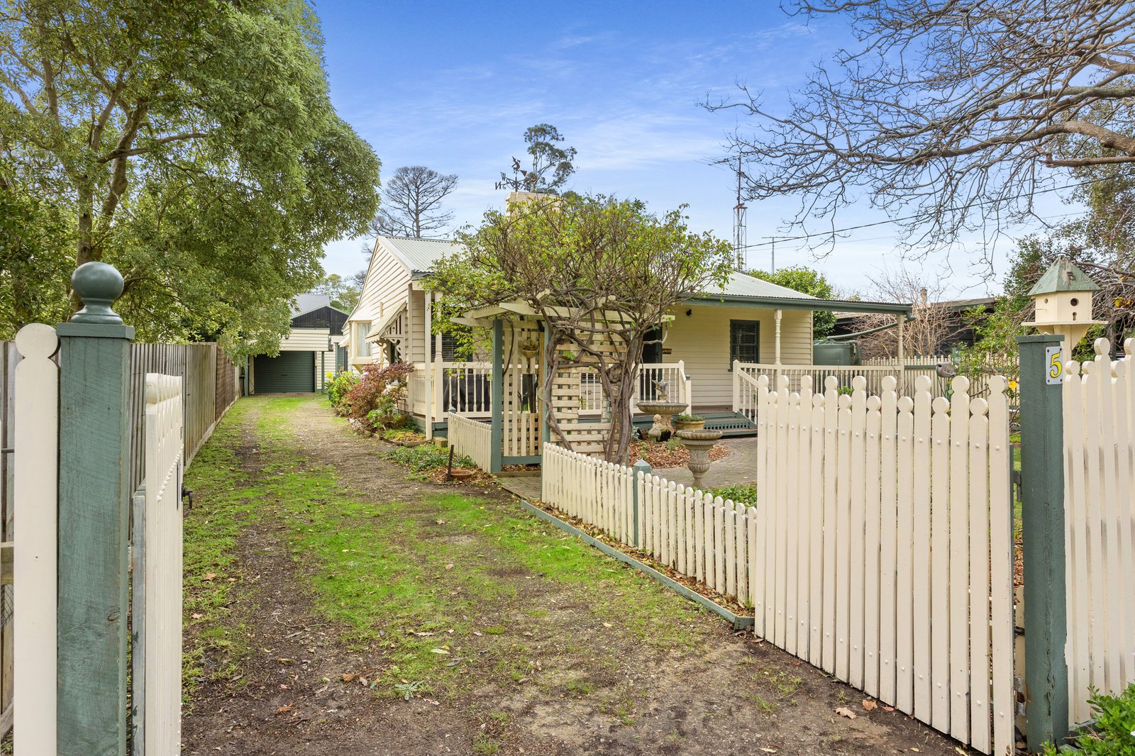 Gallery: 5 Cliff Road