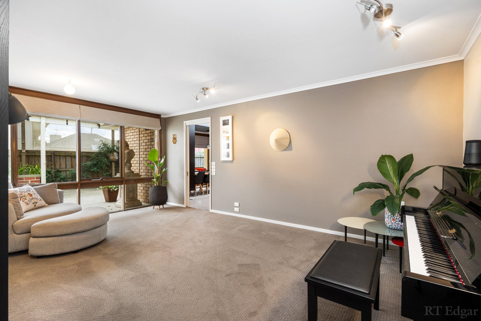 Real Estate and Property in 5 Coatsworth Avenue, St Leonards, VIC