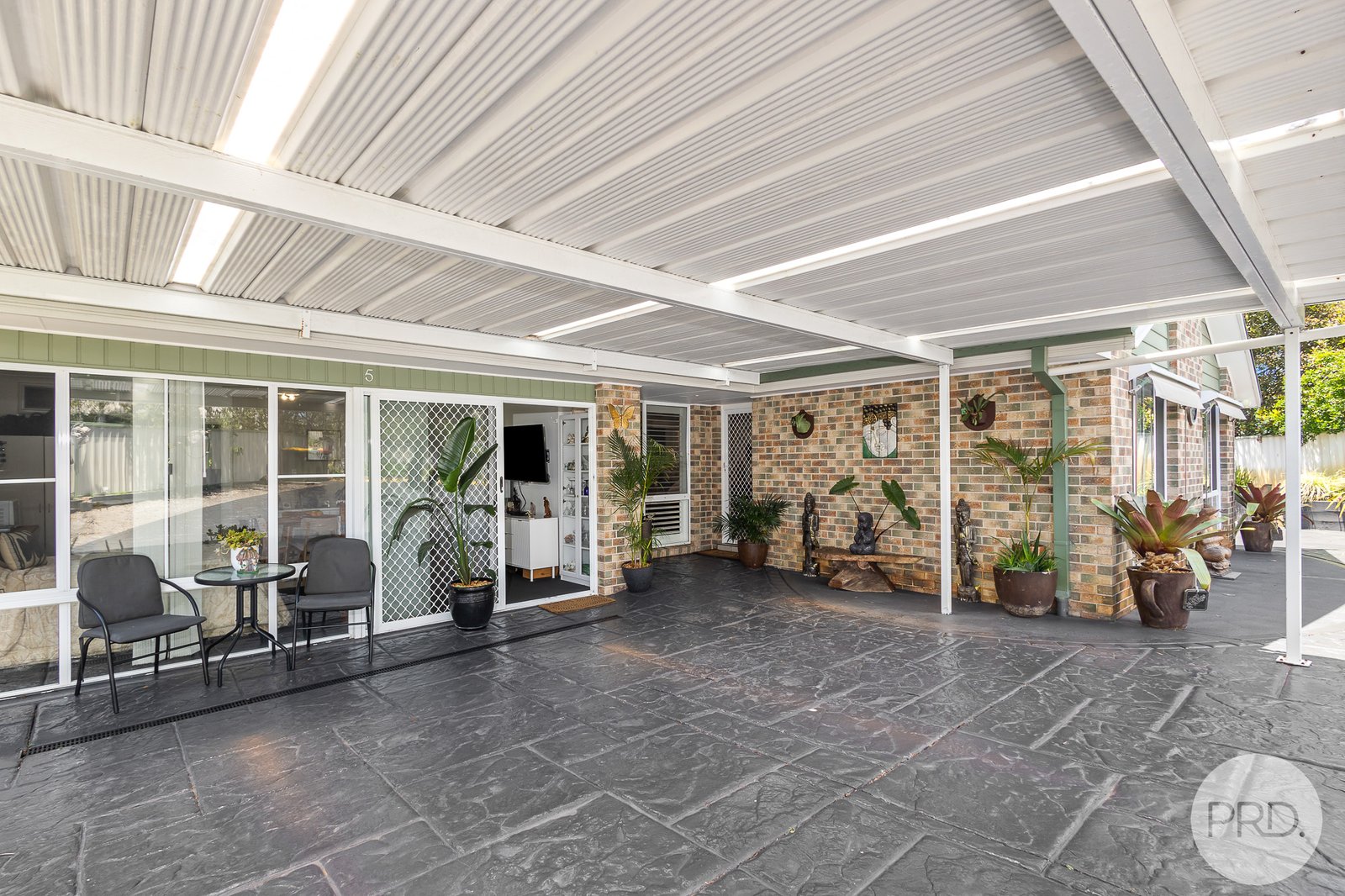 5 Compass Close SALAMANDER BAY 24