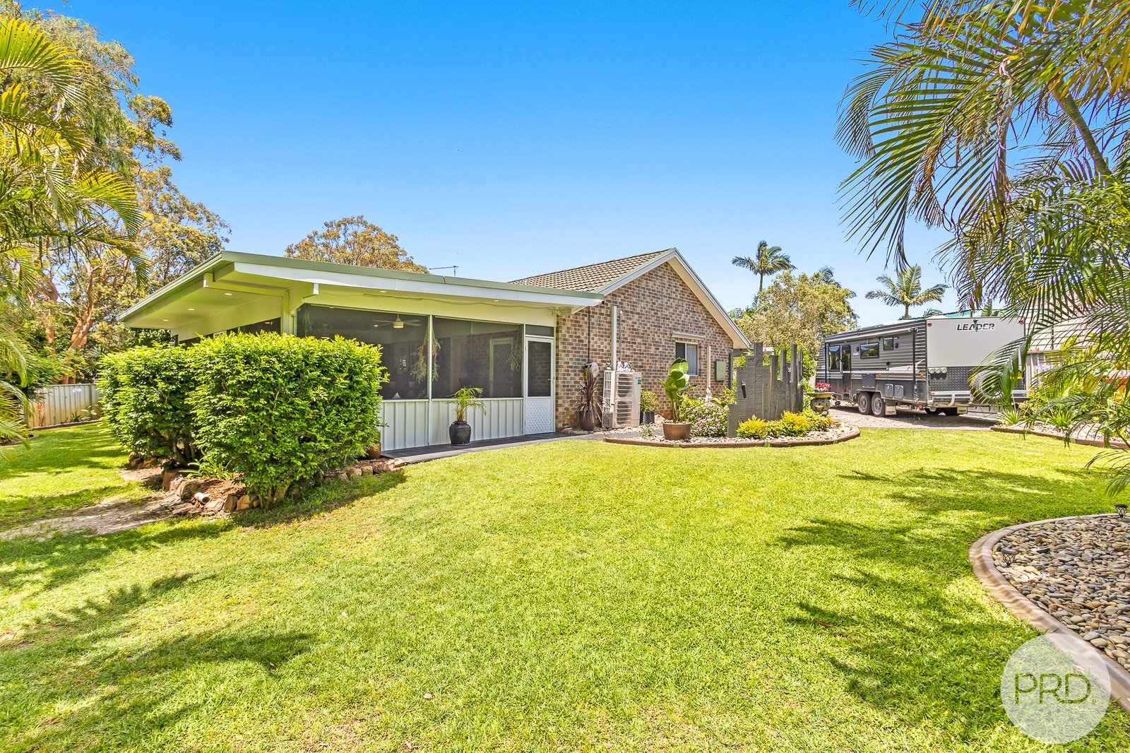 5 Compass Close SALAMANDER BAY 27