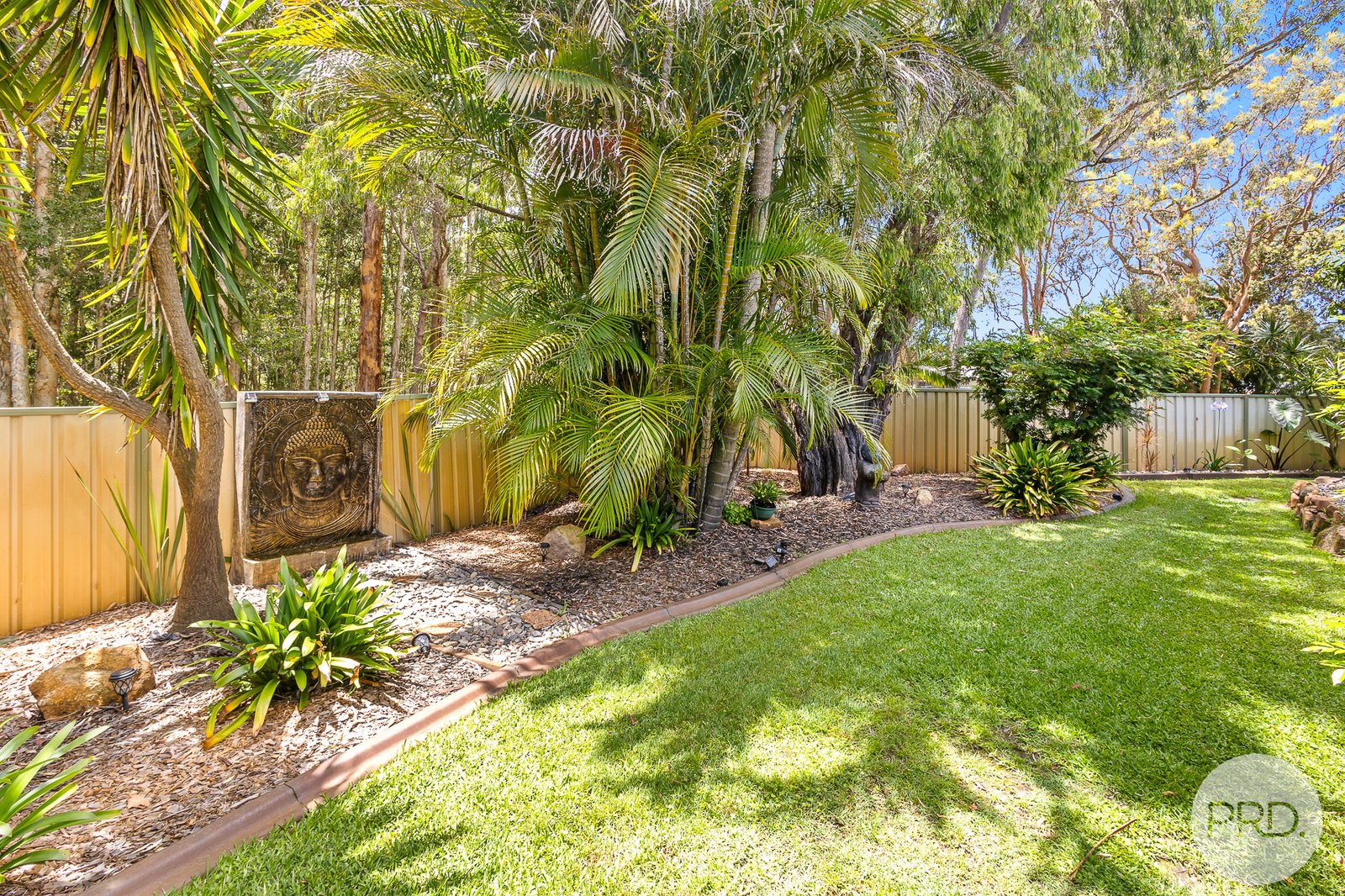5 Compass Close SALAMANDER BAY 30
