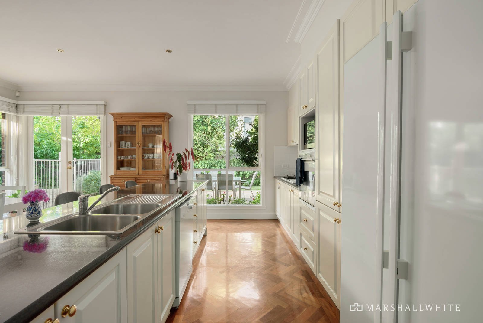 5 Connell Court, Balwyn, VIC