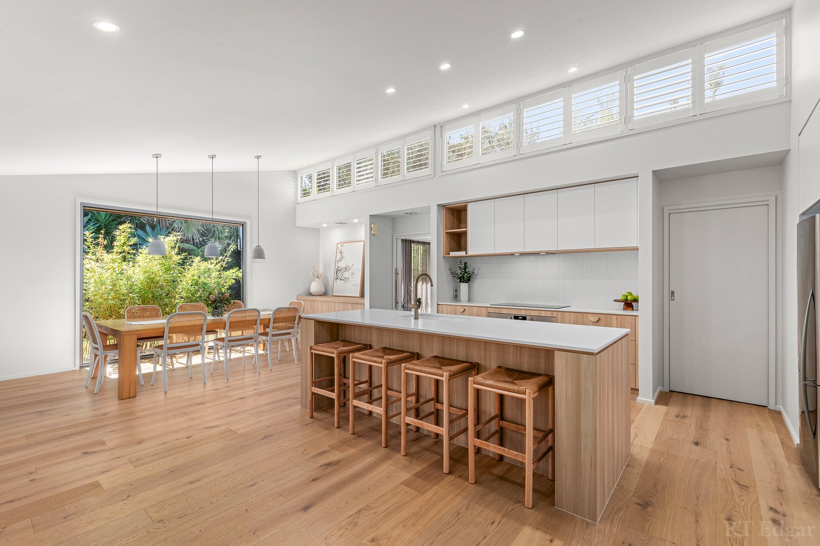 Real Estate and Property in 5 Connewarre Place, Ocean Grove, VIC