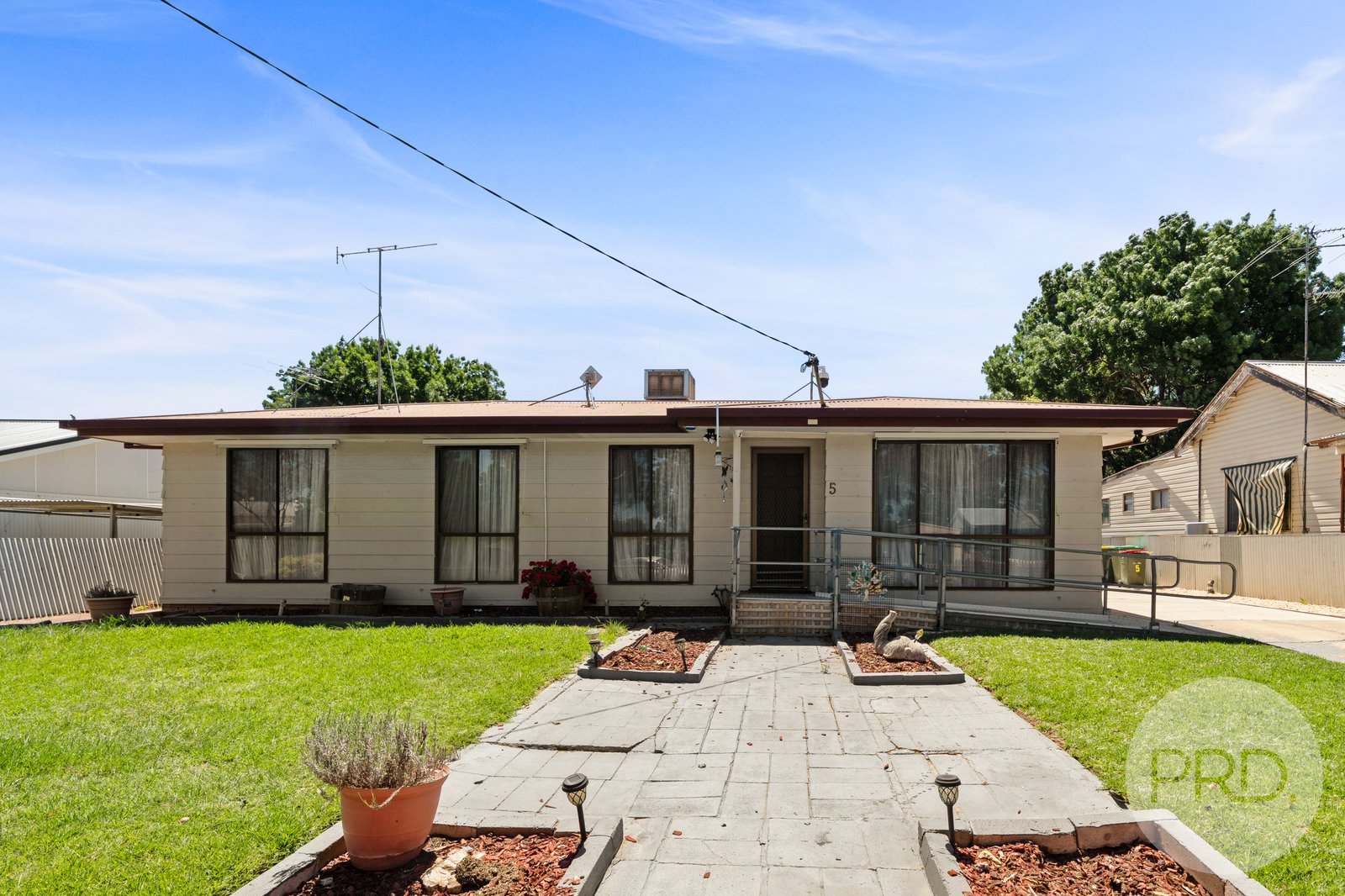 5 Connorton Street URANQUINTY 1