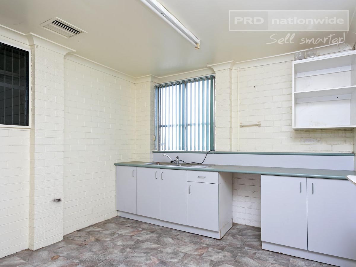 5 Copland Street WAGGA WAGGA 4