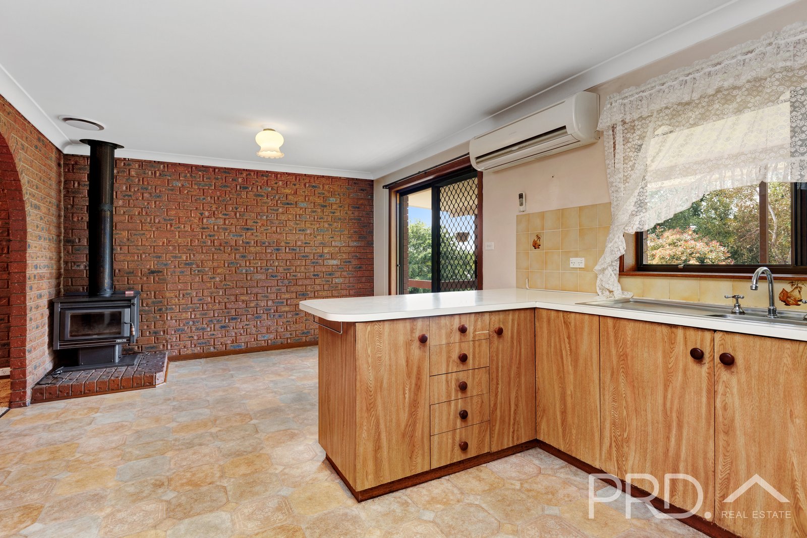 5 Corralyn Avenue BATLOW 5
