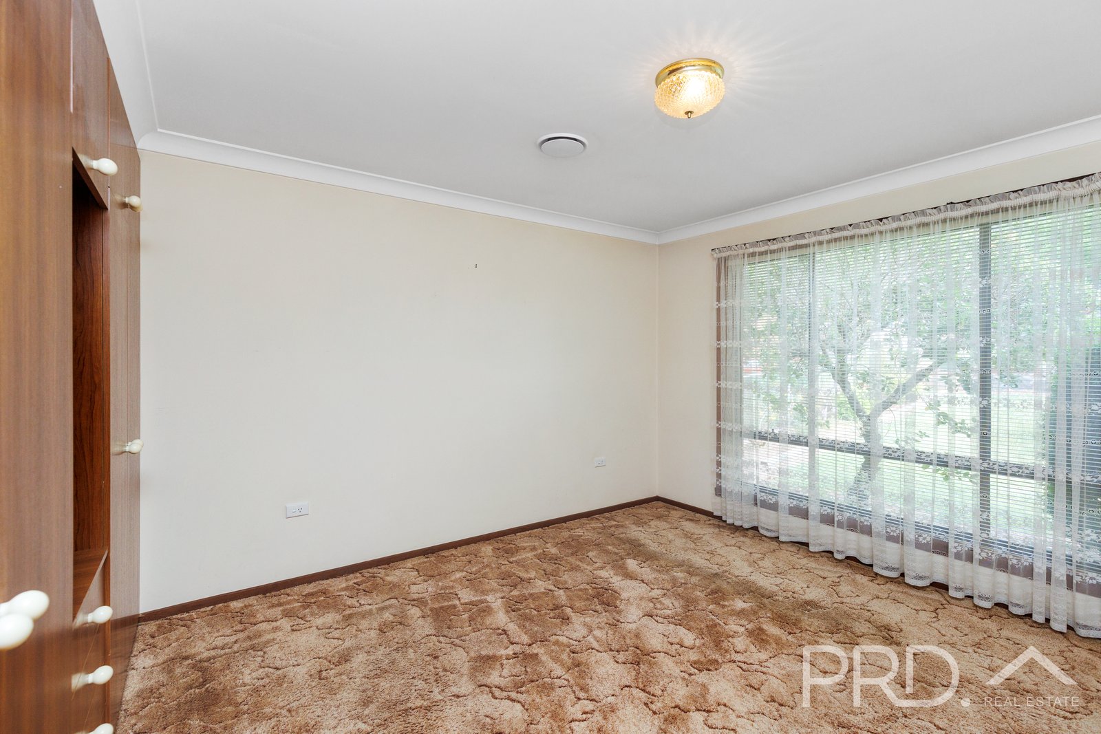 5 Corralyn Avenue BATLOW 7