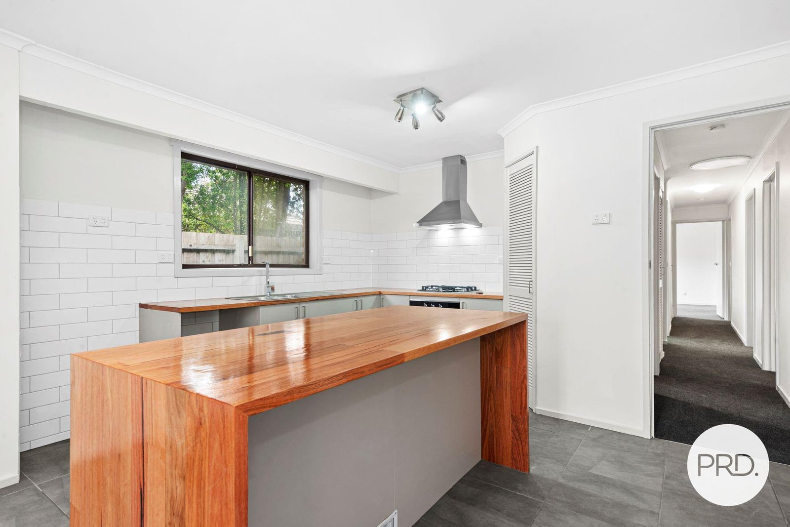 5 Corryong Court ALFREDTON 8