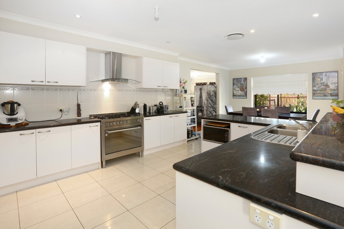 5 Crestgarden Court MOLENDINAR 8