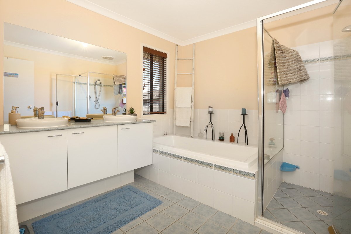 5 Crestgarden Court MOLENDINAR 18